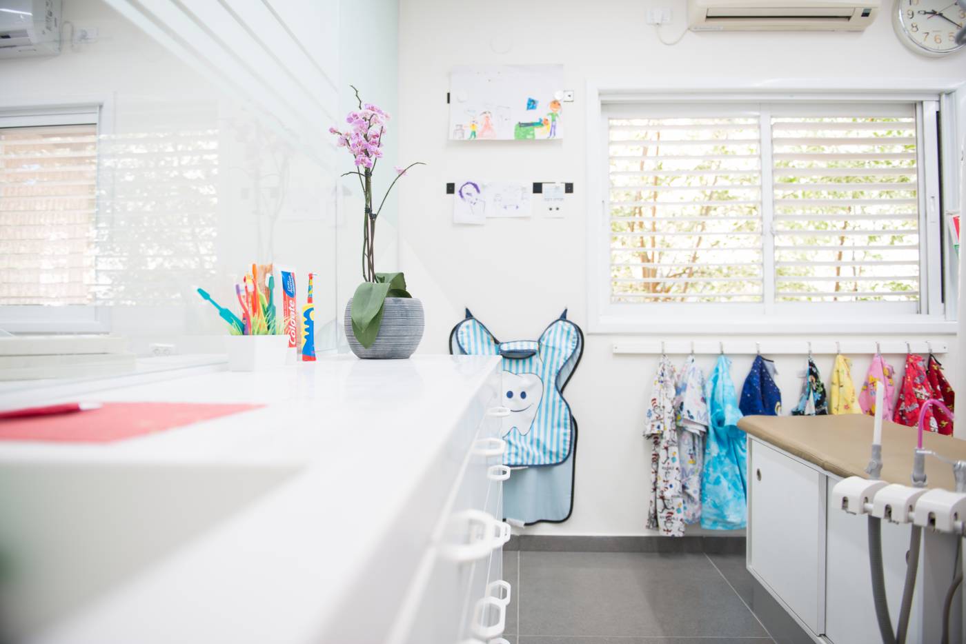 פלא- מרפאת שיניים לילדים  הוד השרון