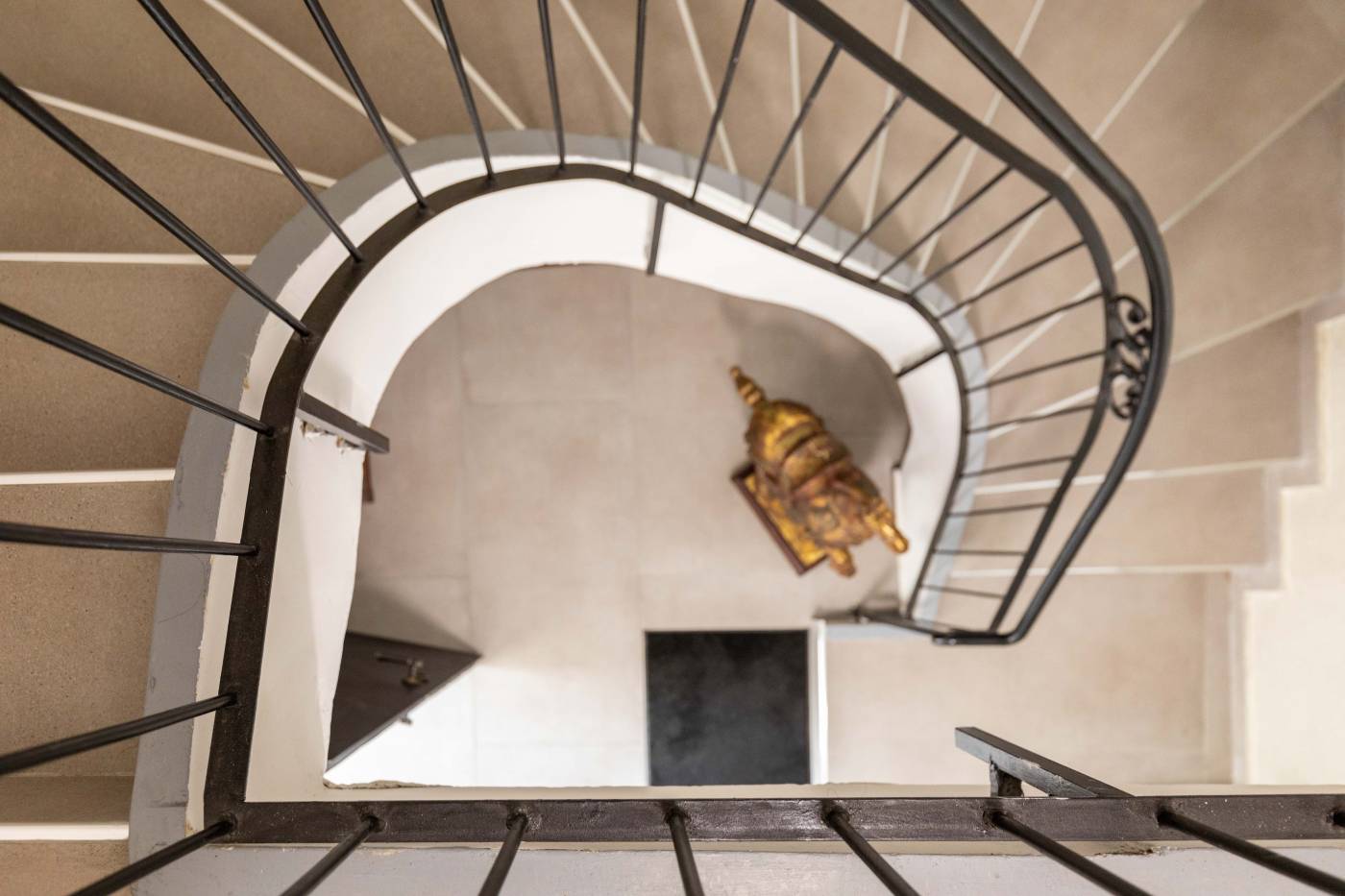 B | A רמת השרון 